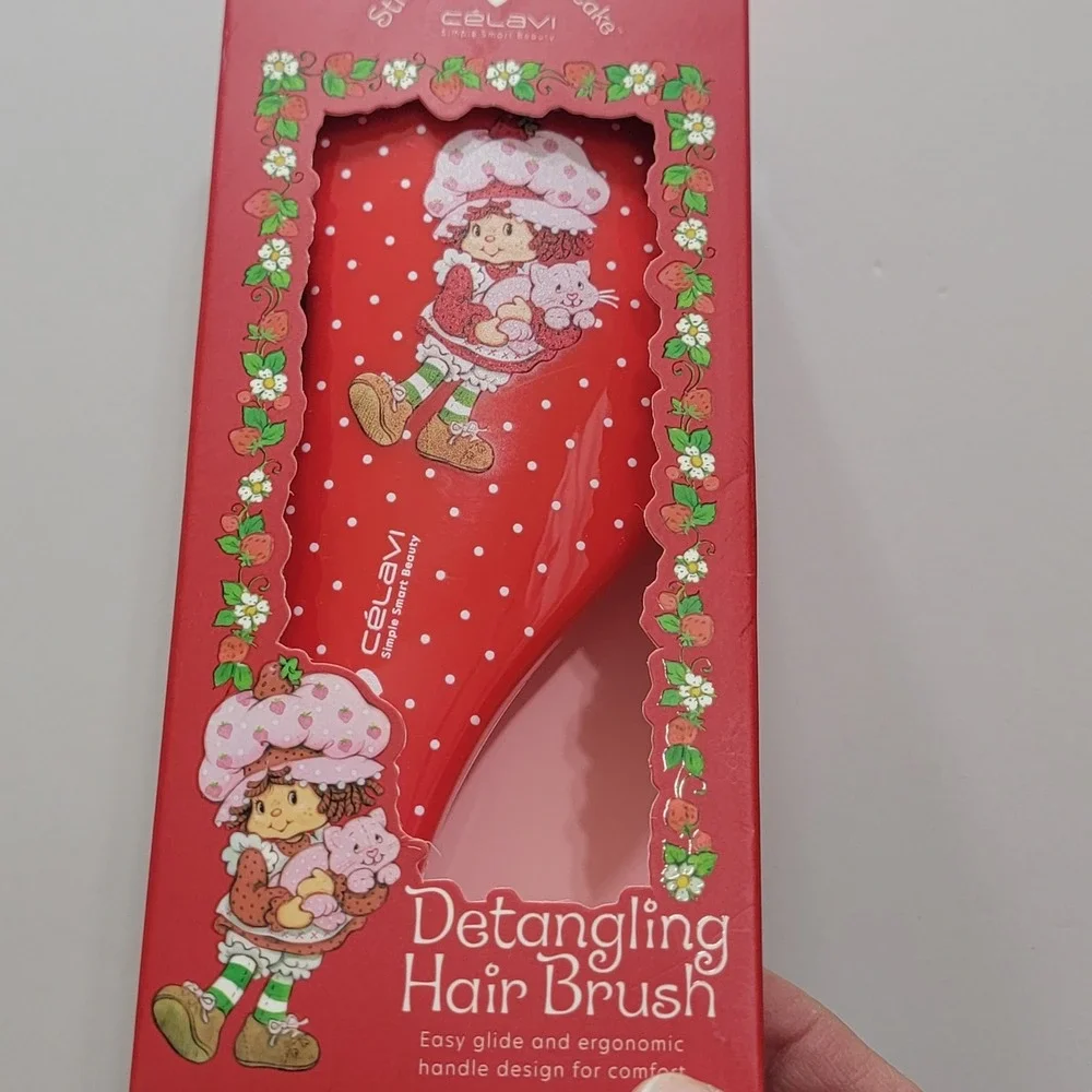 NEW STRAWBERRY SHORTCAKE By Celavi Red Florals DETANGLING HAIR BRUSH